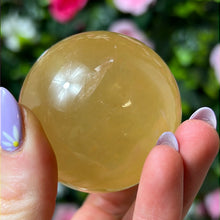 Load image into Gallery viewer, Honey Calcite - yellow optical calcite Sphere
