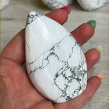 Load image into Gallery viewer, White Howlite Freeform Flame
