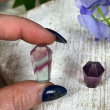 Load image into Gallery viewer, Mini fluorite tower
