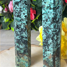 Load image into Gallery viewer, African Turquoise Tower Point
