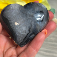 Load image into Gallery viewer, Sardonyx Heart

