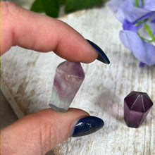 Load image into Gallery viewer, Mini fluorite tower

