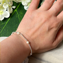 Load image into Gallery viewer, Stretchy Freshwater Pearl 925 Sterling Silver 6’’ Bracelet - 6 Medium Pearls

