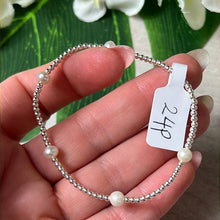 Load image into Gallery viewer, Stretchy Freshwater Pearl 925 Sterling Silver 6’’ Bracelet - 6 Medium Pearls
