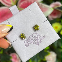 Load image into Gallery viewer, Alexandrite 925 Sterling Studs
