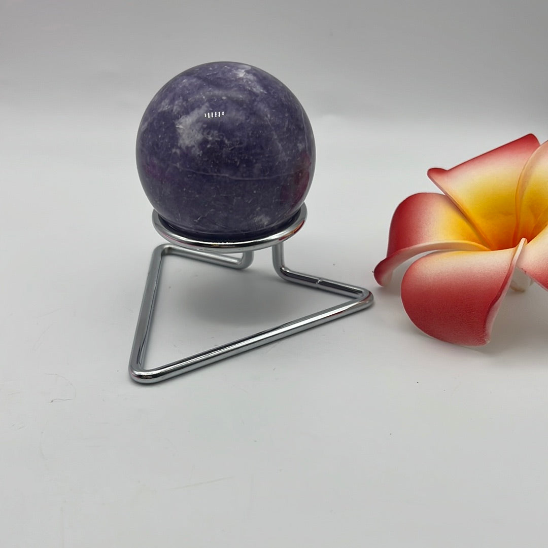Triangle Raise Silver Metal Sphere Display Stand
