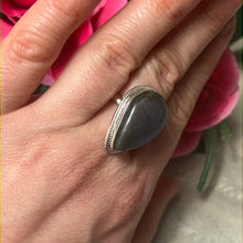 Load image into Gallery viewer, AA Labradorite Lab 925 Sterling Silver Ring -  Size Q
