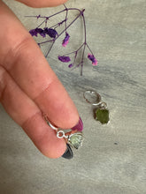 Load image into Gallery viewer, Peridot Raw Slice Hoop 925 Sterling Silver Earrings
