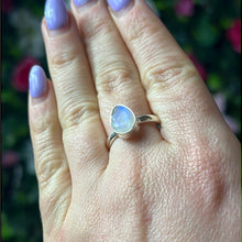 Load image into Gallery viewer, Moonstone Facet AA GRADE 925 Sterling Silver Ring - Size Q 1/2
