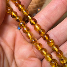 Load image into Gallery viewer, Amber Flower Bead Bracelet
