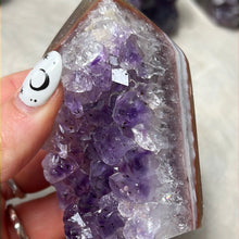 Load image into Gallery viewer, A Amethyst Agate Tower Points
