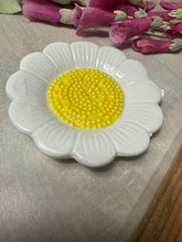 Load image into Gallery viewer, Daisy flower Incense Holder Dish Burner
