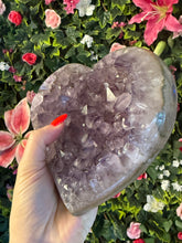 Load image into Gallery viewer, Large Amethyst Druzy Heart
