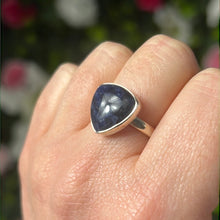 Load image into Gallery viewer, Sodalite 925 Silver Ring -  Size M
