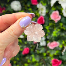 Load image into Gallery viewer, Rose Flower Pendant - Sterling 925 Silver - Rose Quartz
