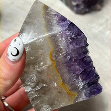 Load image into Gallery viewer, A Amethyst Agate Tower Points
