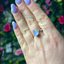 Load image into Gallery viewer, AA Facet Moonstone 925 Sterling Silver Ring - Size Q 1/2
