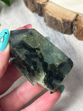 Load image into Gallery viewer, Druzy Prehnite Tower
