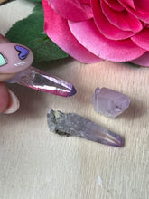 Load image into Gallery viewer, Vera Cruz Amethyst Specimen Tumble
