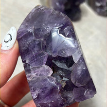 Load image into Gallery viewer, A Amethyst Agate Tower Points
