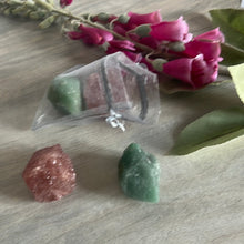 Load image into Gallery viewer, Raw Red&amp; Green Aventurine Mica Quartz Piece Tumblestone
