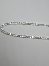 Load image into Gallery viewer, Figaro Sterling Silver 925 Chain 18&#39;&#39;
