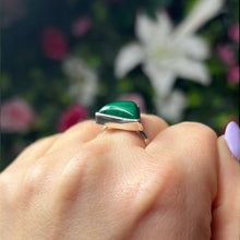 Load image into Gallery viewer, Malachite Triangle 925 Silver Ring -  Size N
