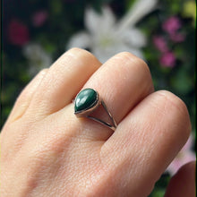 Load image into Gallery viewer, Malachite 925 Sterling Silver Ring -  Size Z + 1 1/2
