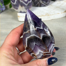 Load image into Gallery viewer, Amethyst Freeform Flame
