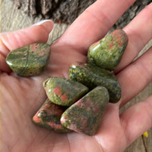 Load image into Gallery viewer, Unakite polished tumble tumblestone
