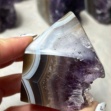 Load image into Gallery viewer, A Amethyst Agate Tower Points
