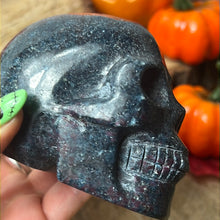 Load image into Gallery viewer, Ruby &amp; Kyanite Skull - UV reactive
