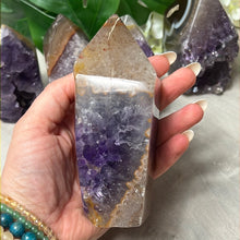 Load image into Gallery viewer, A Amethyst Agate Tower Points
