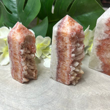 Load image into Gallery viewer, Druzy Sunstone Orchid and Orange Calcite Tower Points
