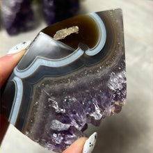 Load image into Gallery viewer, A Amethyst Agate Tower Points
