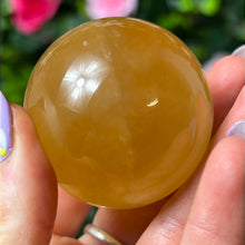 Load image into Gallery viewer, Honey Calcite - yellow optical calcite Sphere
