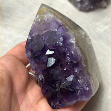 Load image into Gallery viewer, A Amethyst Agate Tower Points
