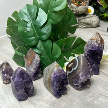 Load image into Gallery viewer, A Amethyst Agate Tower Points
