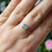 Load image into Gallery viewer, Ethiopian Opal 925 Sterling Silver Ring - Size P
