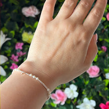 Load image into Gallery viewer, Freshwater Pearl 925 Sterling Silver Elastic Bracelet - 18 Pearls
