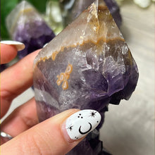 Load image into Gallery viewer, A Amethyst Agate Tower Points
