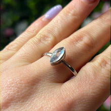 Load image into Gallery viewer, Moonstone 925 Sterling Silver Ring -  Size Z + 1
