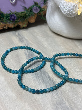 Load image into Gallery viewer, Apatite 4mm Bead Bracelet
