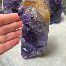 Load image into Gallery viewer, A Amethyst Agate Tower Points
