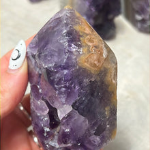 Load image into Gallery viewer, A Amethyst Agate Tower Points
