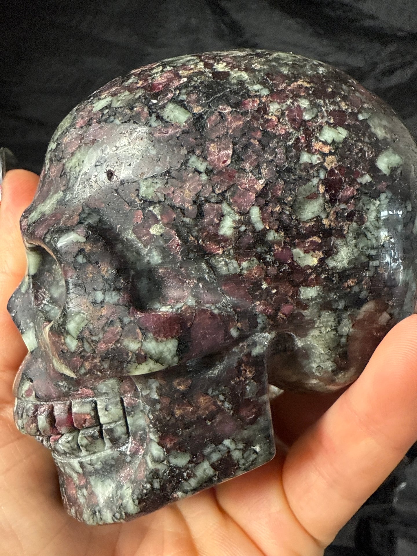 Pink spinel in Biotite Skull - RARE