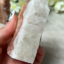 Load image into Gallery viewer, Druzy Sunstone Orchid and Orange Calcite Tower Points
