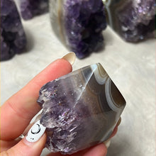 Load image into Gallery viewer, A Amethyst Agate Tower Points
