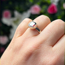 Load image into Gallery viewer, Garnet Facet 925 Silver Ring - Size L 1/2
