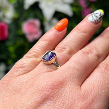 Load image into Gallery viewer, Amethyst Raw 925 Sterling Silver Ring - Size M
